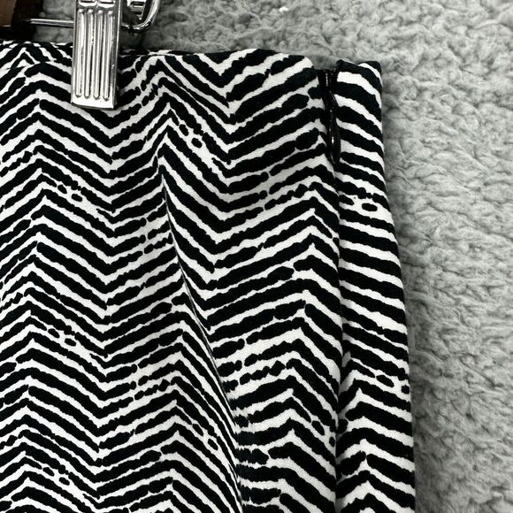 Chicos pants womens medium 2 black white zebra print cotton cropped capri resort - Picture 2 of 8